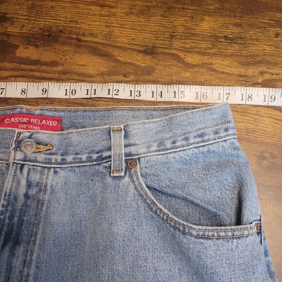 Vtg Levi's Jeans 16 Classic 550 Relaxed Tapered Medium Light Wash Cotton Y2K - Picture 6 of 11